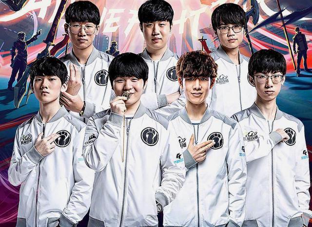 羽毛球的警 羽毛球的警